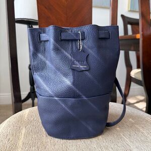 Danier Genuine Leather Blue Backpack Woman Bag Bucket Small Bag Tote